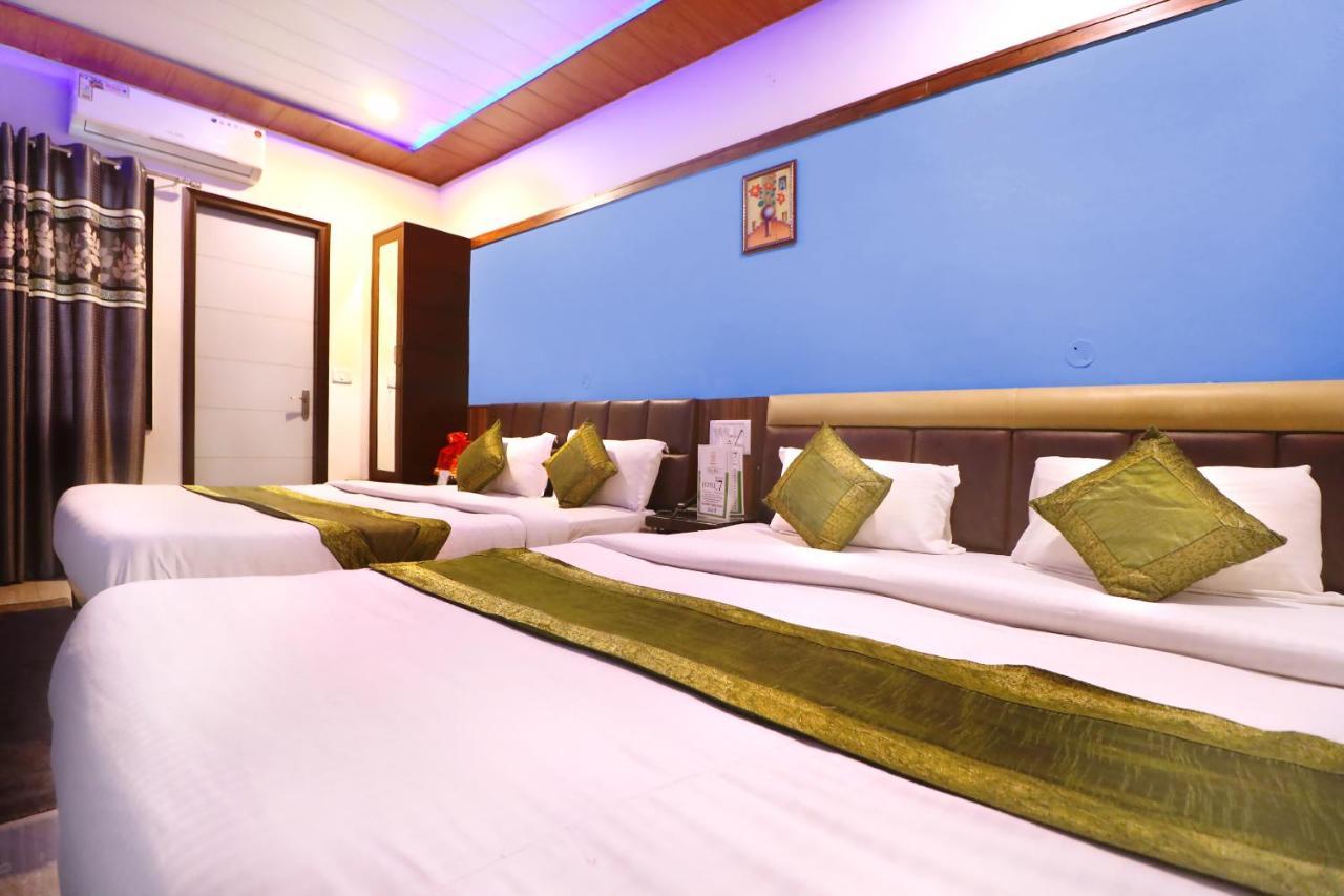 Hotel Seven- Center Of City Chandigarh Luaran gambar