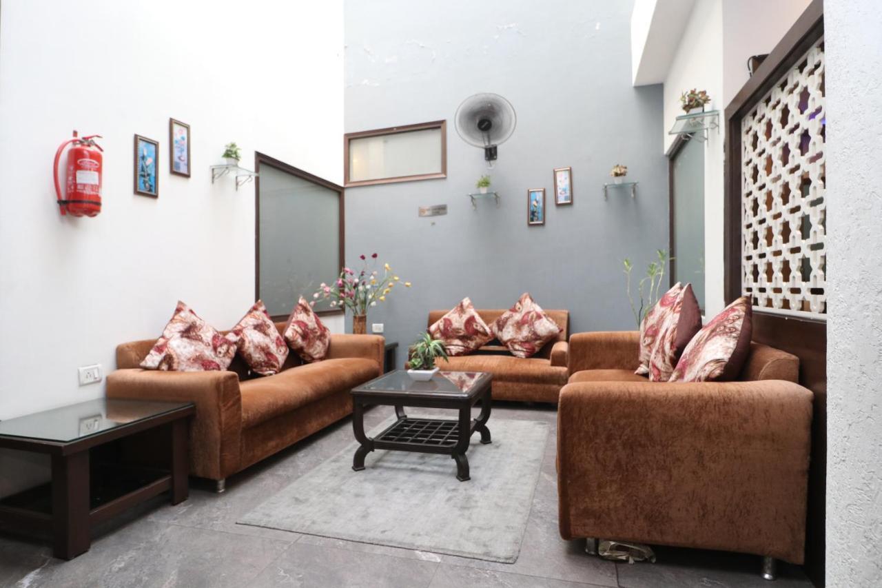Hotel Seven- Center Of City Chandigarh Luaran gambar