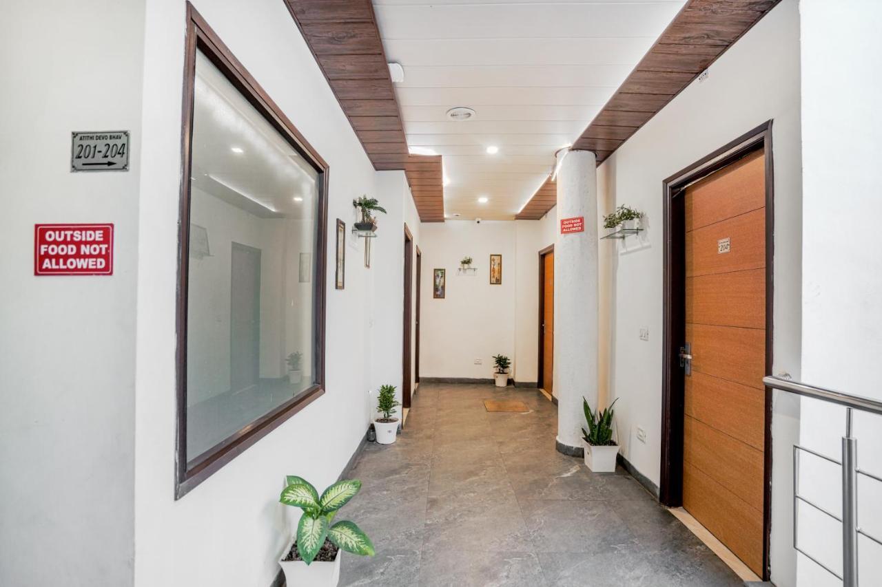 Hotel Seven- Center Of City Chandigarh Luaran gambar
